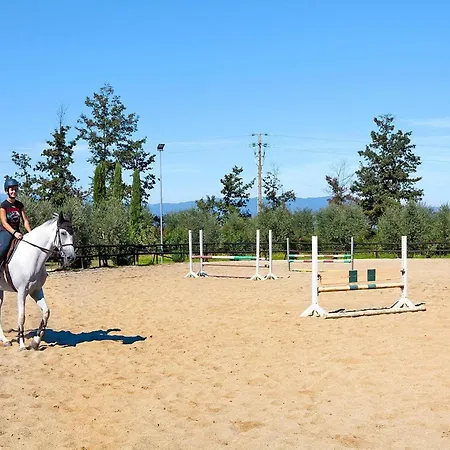 Hesse Farm Borgo Pinete * Le Vedute